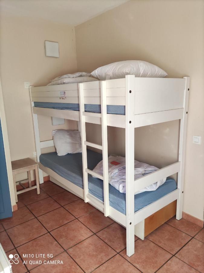 Petite Maisonnette Mitoyenne, Jardin Avec Terrasse Vue Pins Et Golf, Au Milieu De La Pinède, Piscine Chauffée * Lacanau